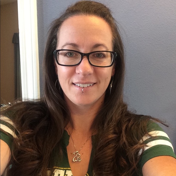 Meet your Posher, Salina - Picture 1 of 3